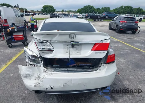 2015 Honda Accord Sport z USA, uszkodzony, nr VIN 1HGCR2F50FA080793